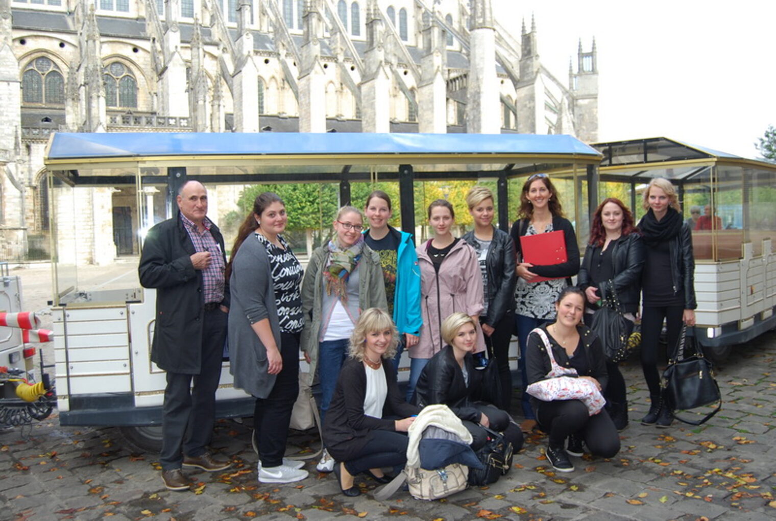 5. - 10. Oktober 2015Lehrlingsaustausch der Friseure und KonditorenCFA Bourgesgefördert durch das Deutsch-Französische JugendwerkFotos: Karl-Heinz Schwall