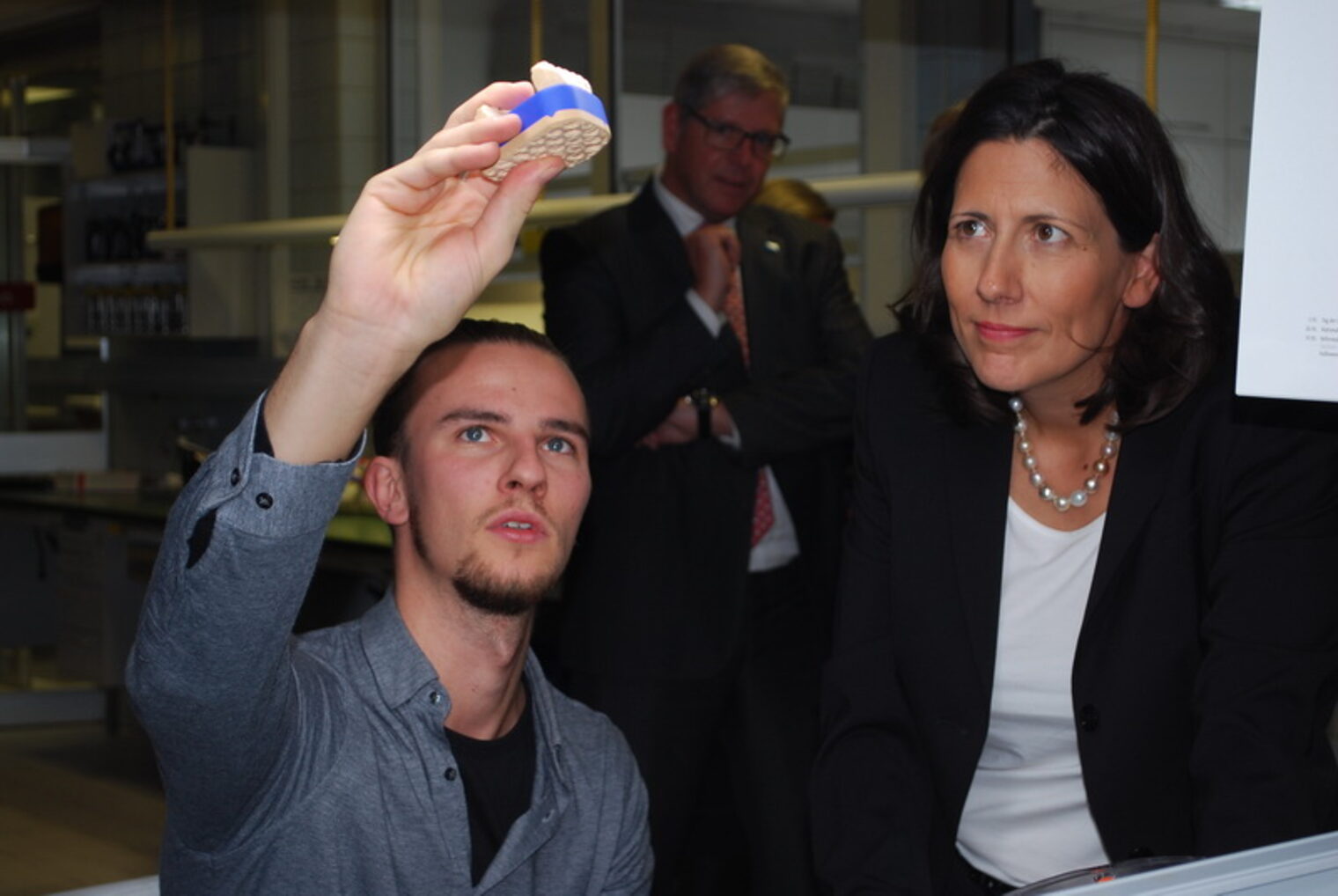 Lehrling des Monats Dominik Döpp, Zahntechniker 14