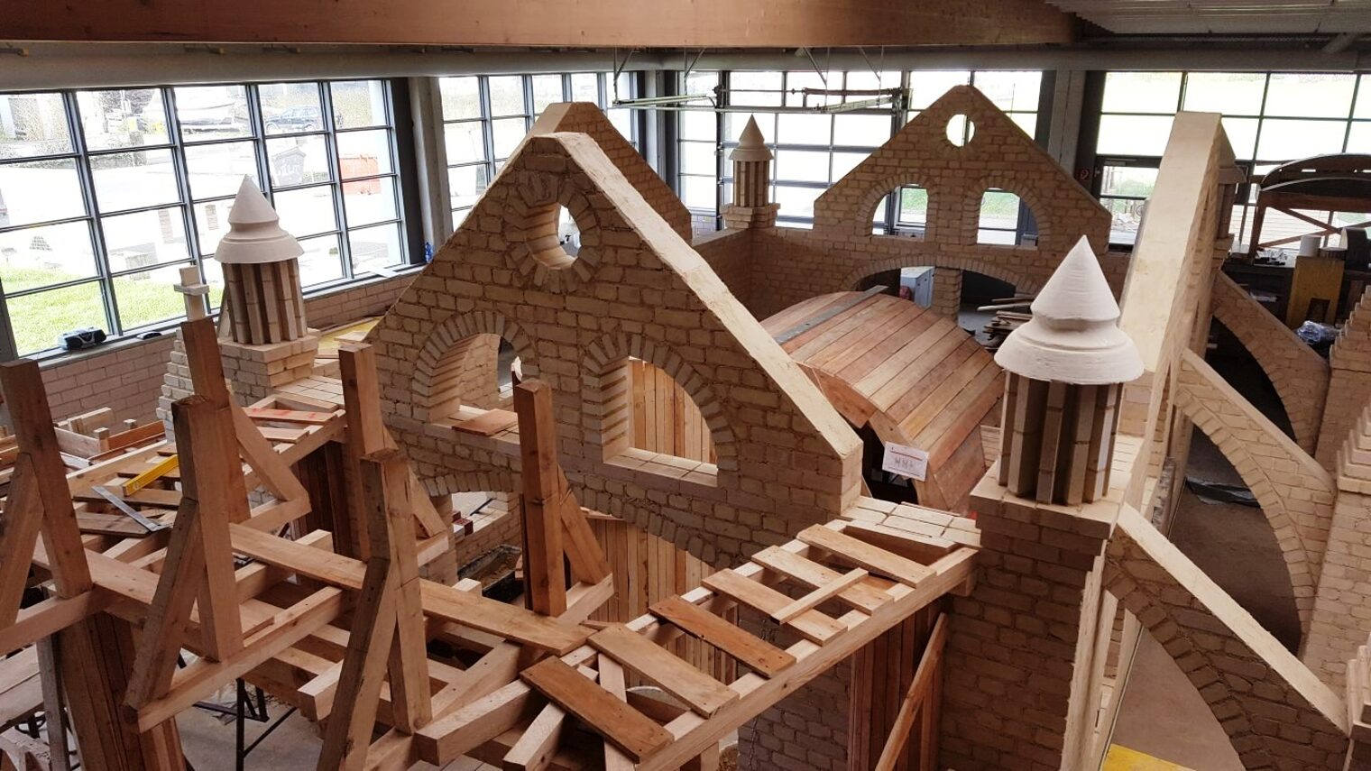ÜLU-Projekt Bauhof Kenn Duale Studenten 2013-2015 1. und 2. Lehrjahr Bau/Ausbau Leitung: Thomas Witzmann