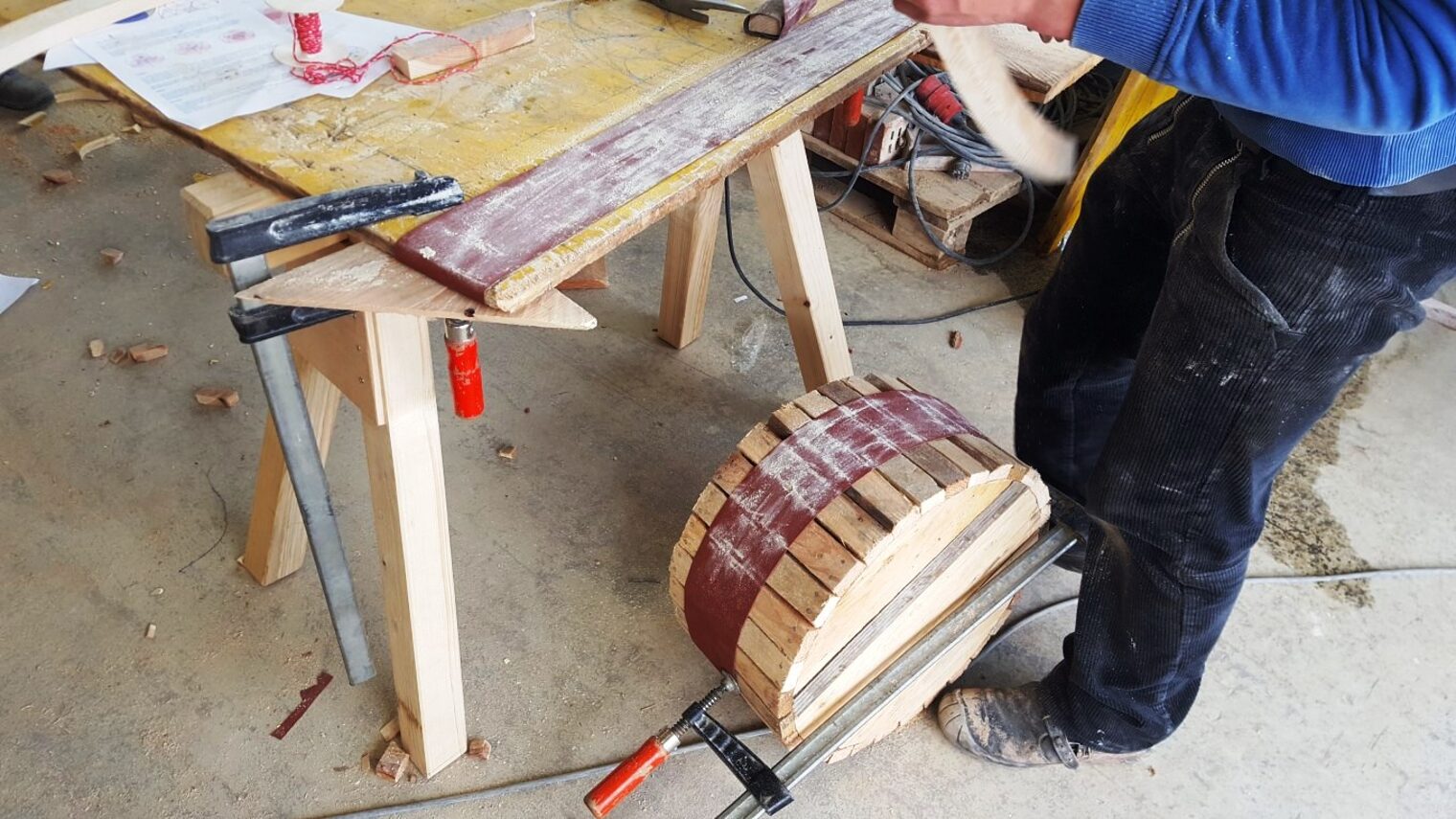 ÜLU-Projekt Bauhof Kenn Duale Studenten 2013-2015 1. und 2. Lehrjahr Bau/Ausbau Leitung: Thomas Witzmann