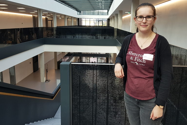 Nina Harig (HWK Trier) 1. Landessiegerin der Kaufleute für Büromanagement