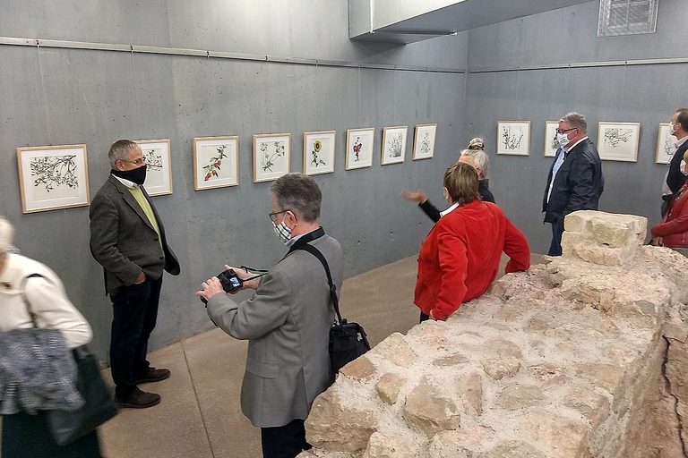 Besuch des Vereins zur Förderung des Handwerks bei der Ausstellung.