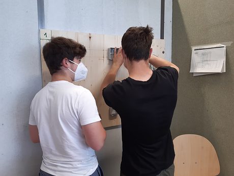 Cedric und Finn bei der Berufsorientierung Elektrotechnik