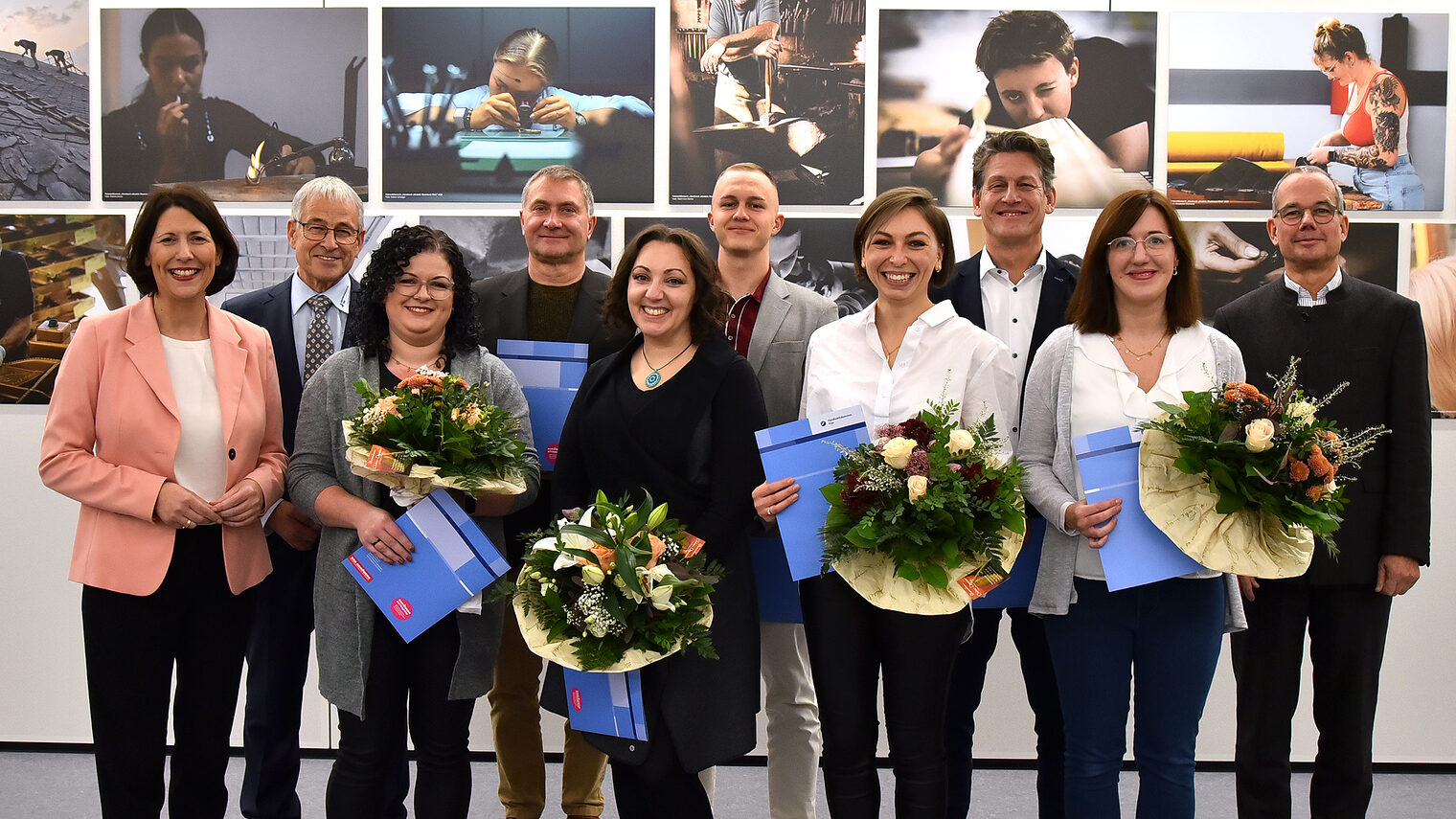 Gruppenbild Fotoausstellung Handwerk attraktiv